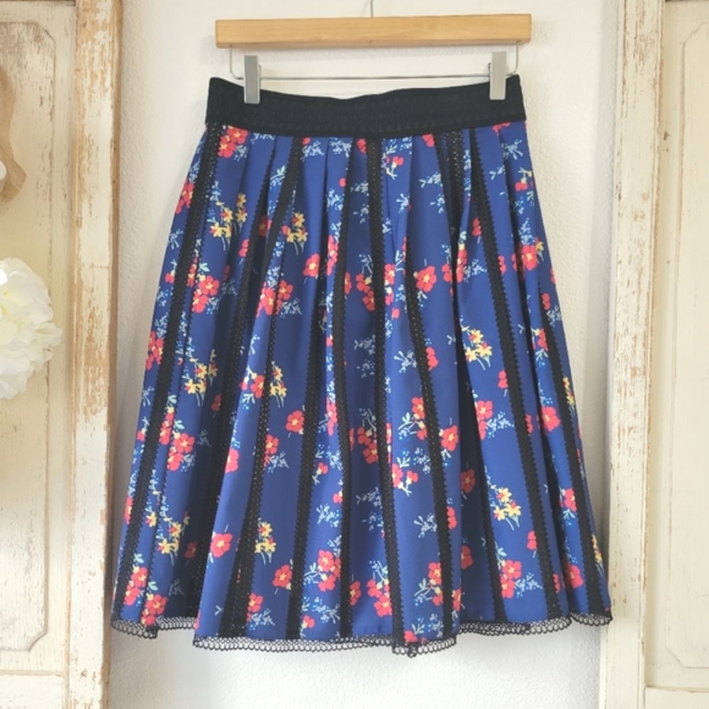 J. Peterman navy floral embroidered fit flare skirt size 8